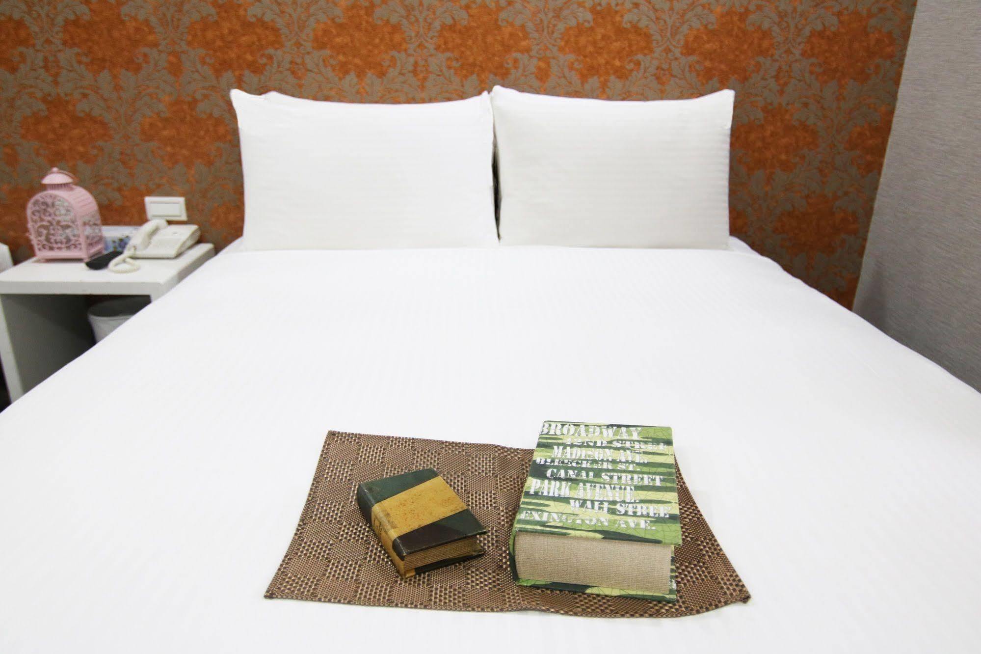 Starry Night Hotel Taipei Esterno foto